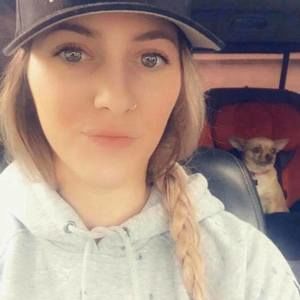 Meet your Posher, Ashley